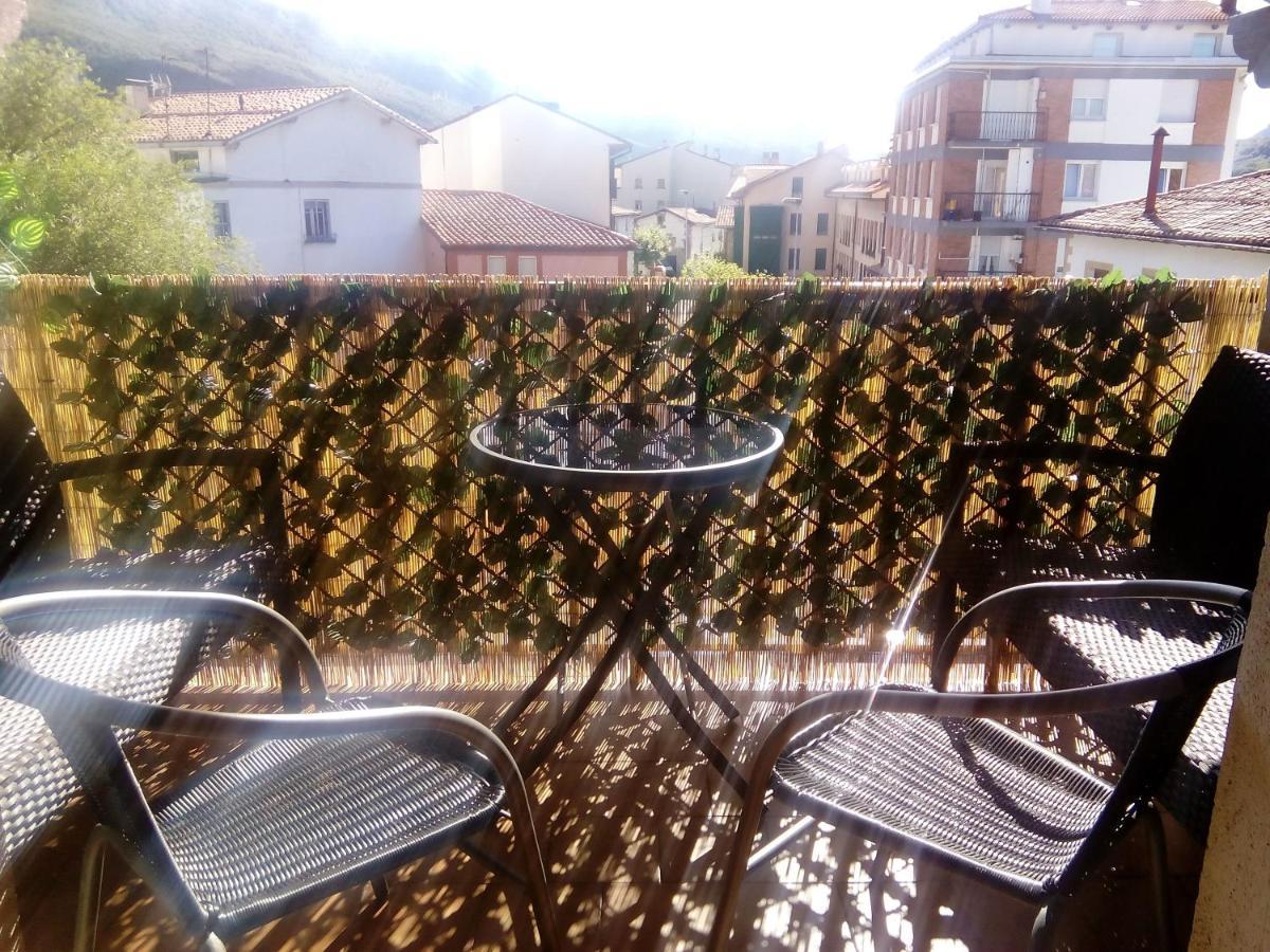 Apartamentos Rurales Imaz Etxea - Urbasa Olazagutia ภายนอก รูปภาพ